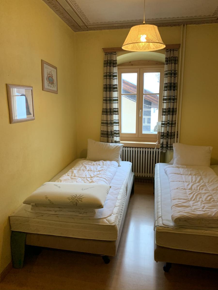 TDS00020012573766828